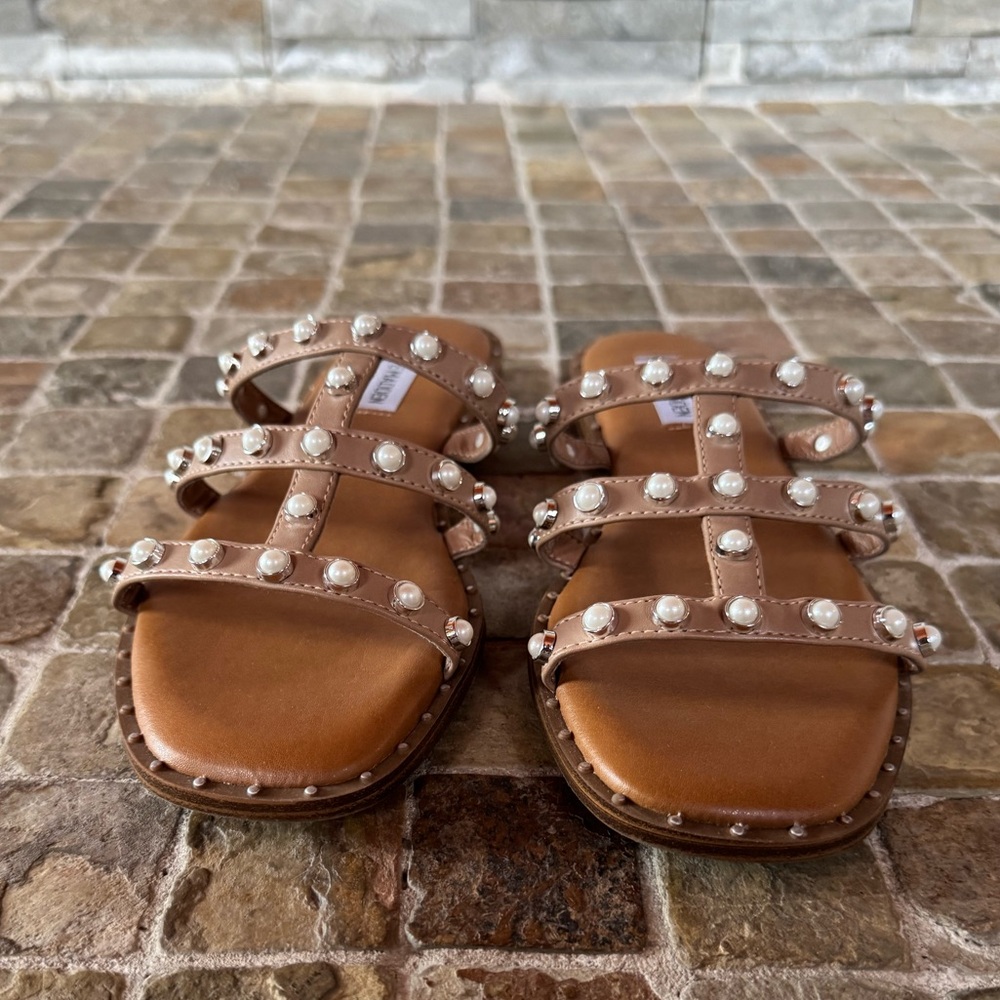 Steve Madden Tan Pearl-Studded Sandals - Picture 9 of 10